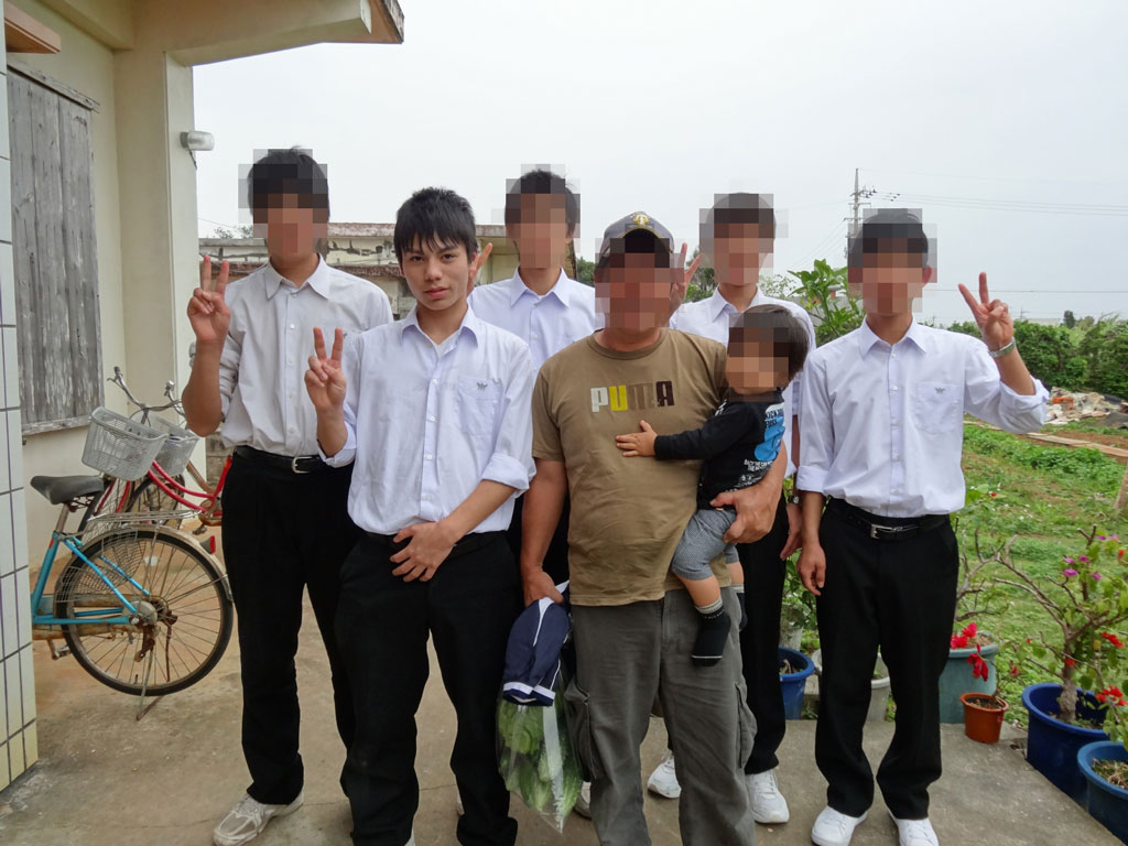 Scrolling image 1