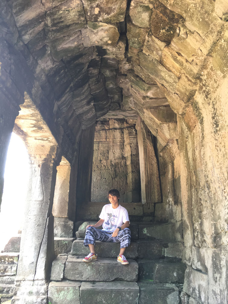 Scrolling image 13